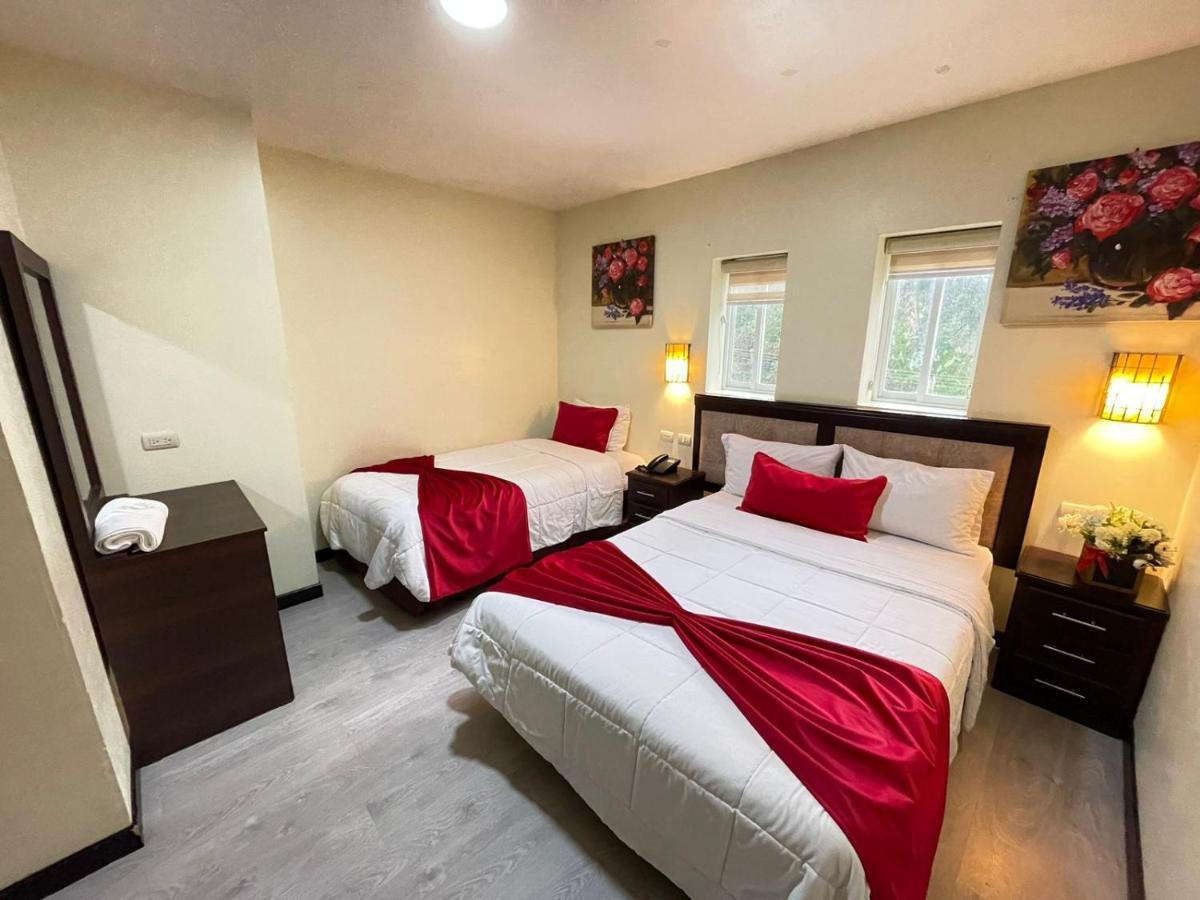 Hotel Loja Bella Bagian luar foto